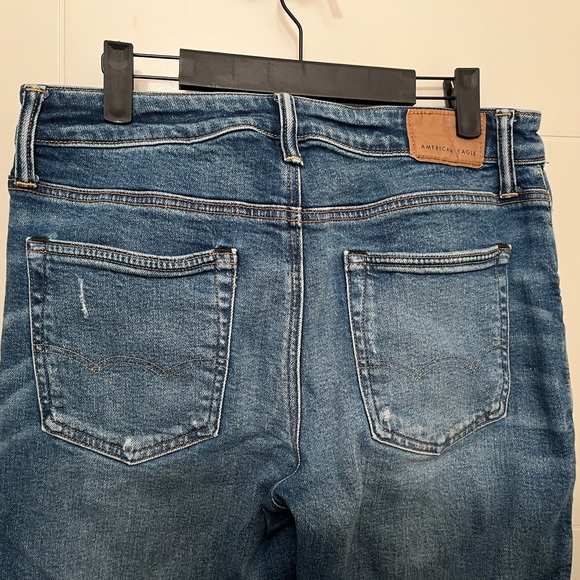 American Eagle Atheltic Skinny - Picture 3 of 4